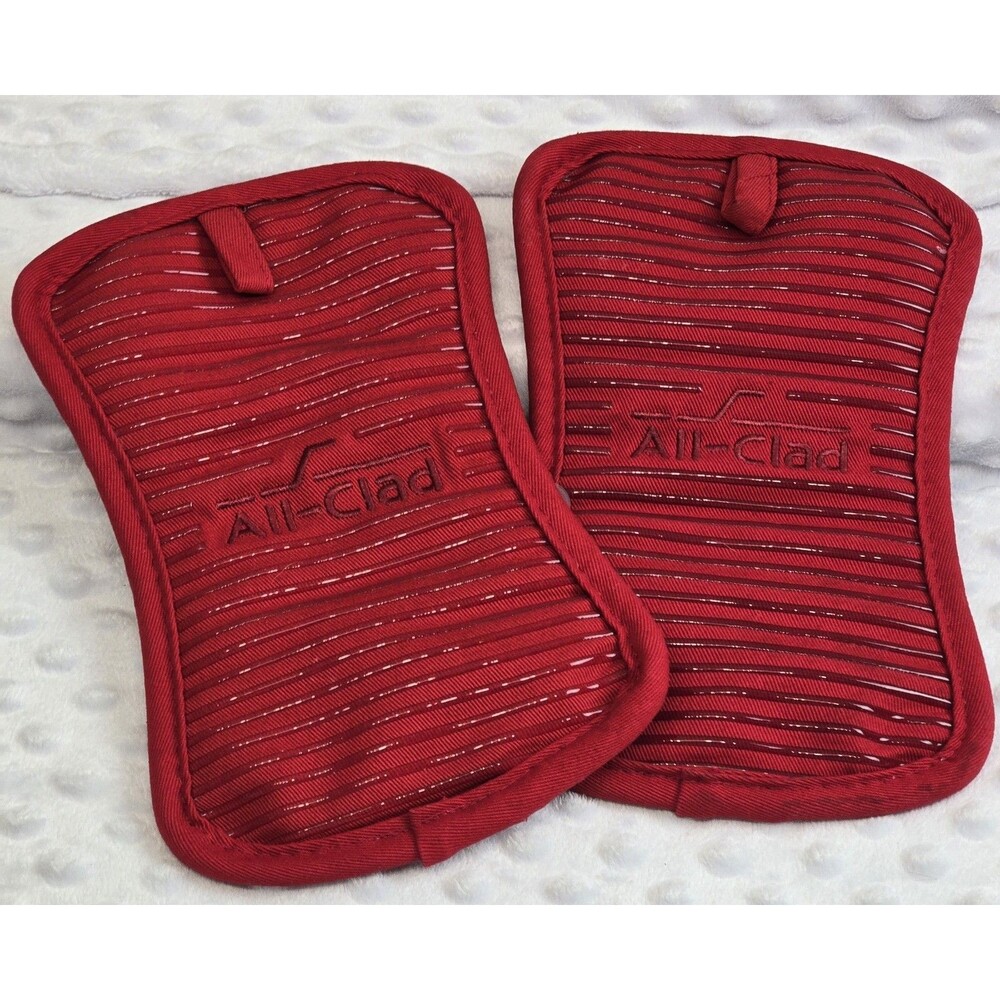 All-Clad Premium Pot Holder & Hot Pad  Set Of 2 Heat Resistant 500  Degrees  Red